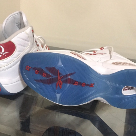 Red/ white Questions - Picture 4 of 4